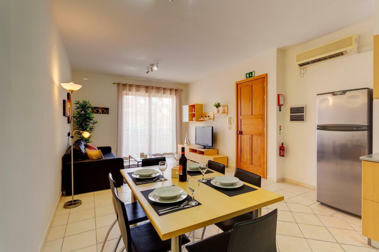 Spacious, Top Location Sliema Apartment Exterior photo